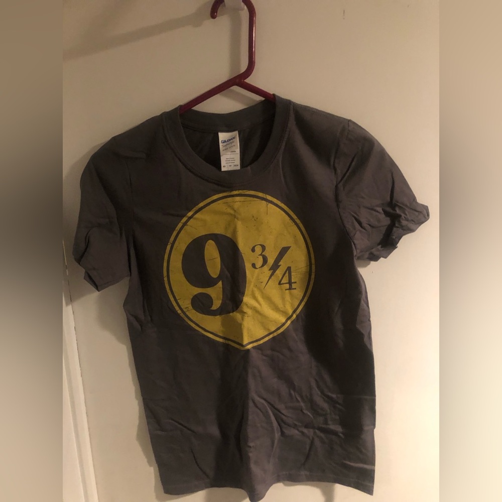Women’s XS Harry Potter 9 3/4 T-shirt